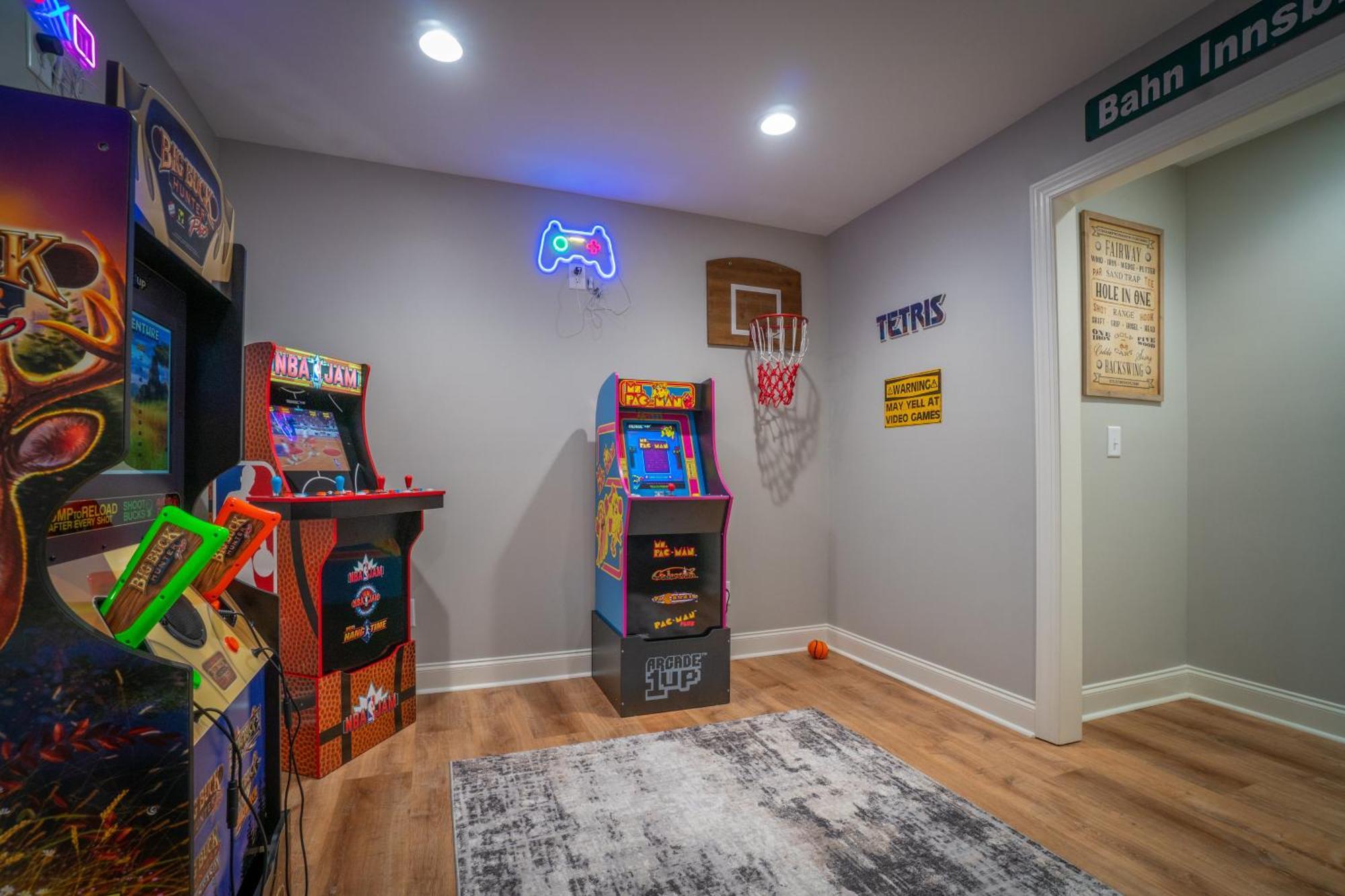 Par-Tee Haus I- Game Room & Hot Tub-Walk To Helen Eksteriør bilde